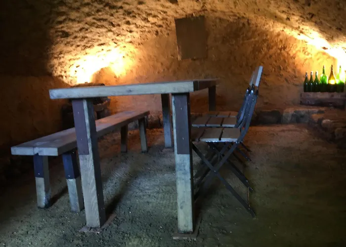 Avec Grand Jardin, Cheminée, Vélos Et Wifi à - Fr-1-410-242